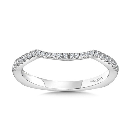 curved-diamond-wedding-band-R1101BW