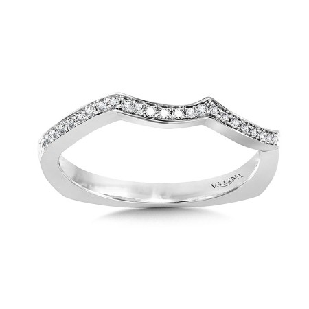 This true fit diamond wedding band features pave set diamonds across the top of the design. Its sparkle and perfect fit will remind you of your special day for the rest of your lives. R1054BW