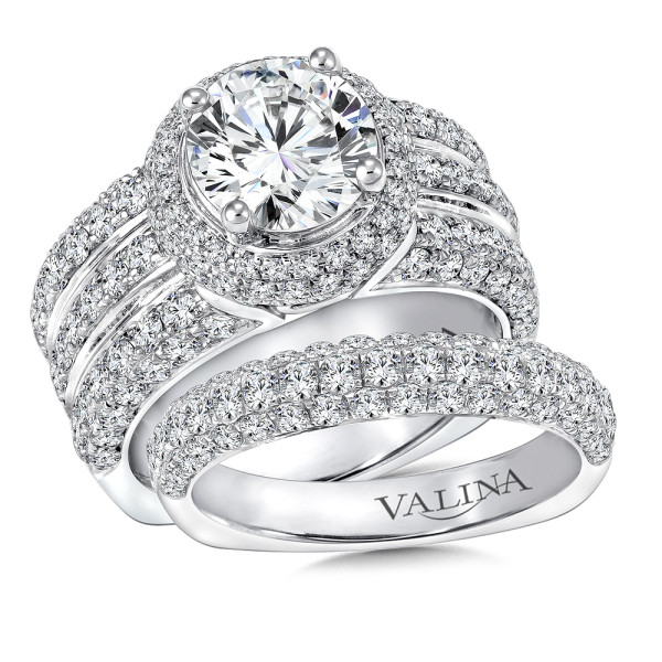 Statement Halo Engagement Ring