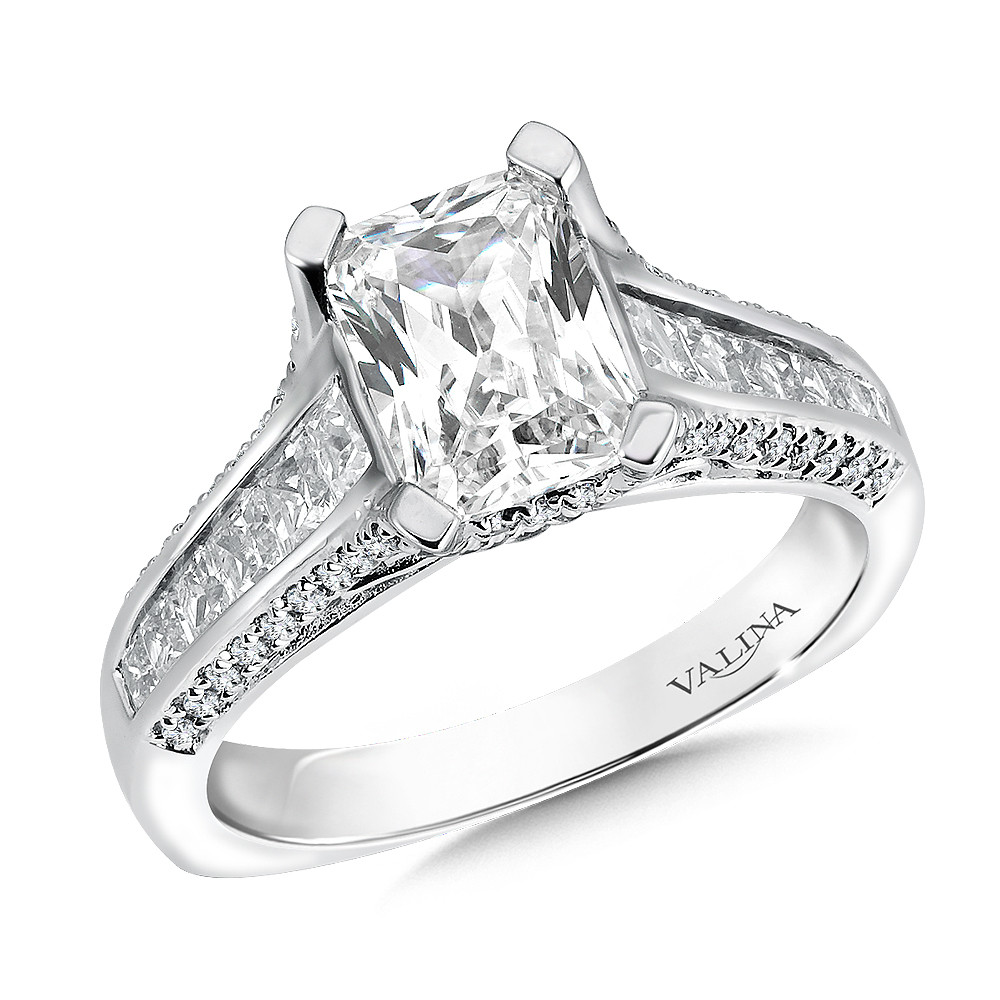 Emerald Cut Diamond Engagement Ring - R9568W